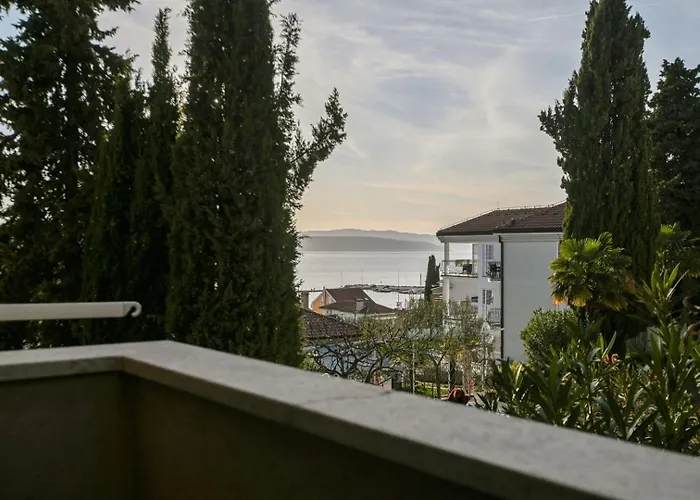 Maris With Sea View 말린스카