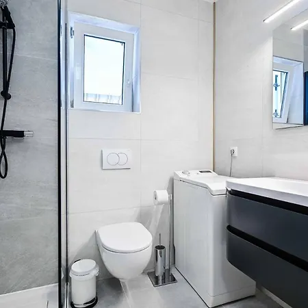 شقة Maris With Sea View مالينسكا