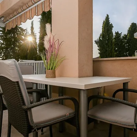 شقة Maris With Sea View مالينسكا