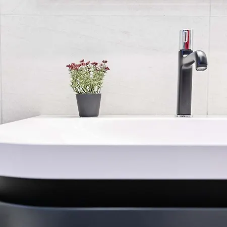 Maris With Sea View مالينسكا